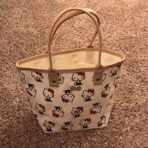 Hello Kitty purse